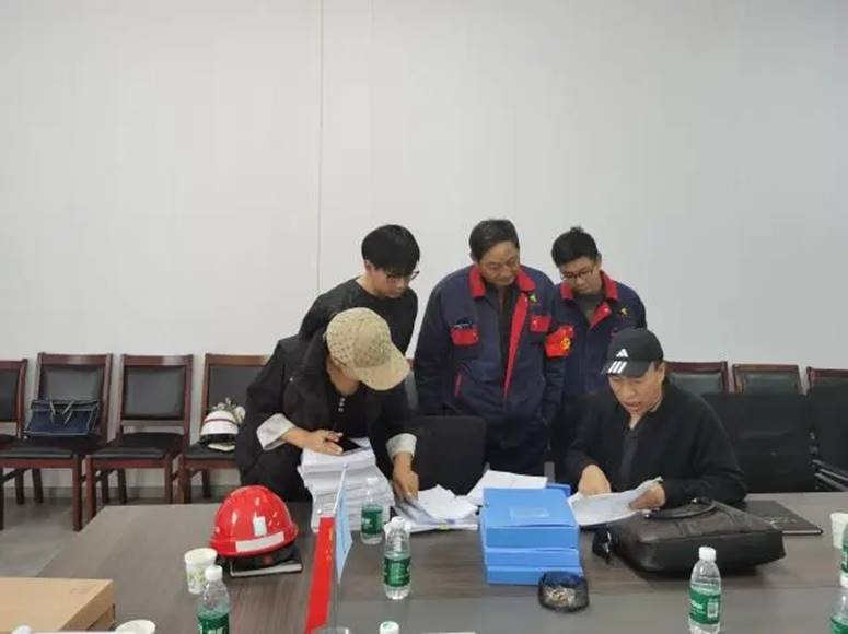 赤峰金通二期電解項目部順利通過赤峰市高新區(qū)國慶節(jié)前安全、質(zhì)量聯(lián)合專項檢查 